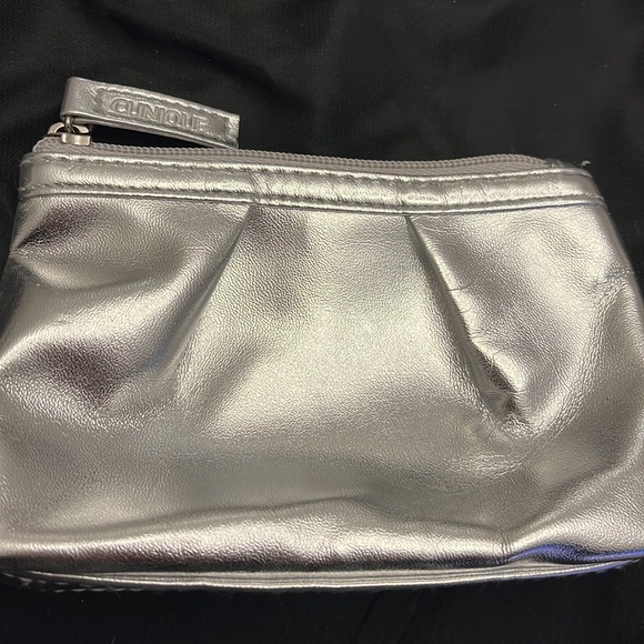 SALE! NWOT MAKEUP/TRAVEL CASE BUNDLE 🔥🔥🔥 - Picture 3 of 9